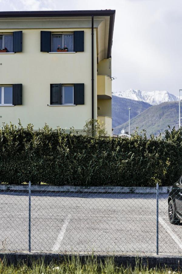 Appartamento Borgo Peschiere Maniago Esterno foto